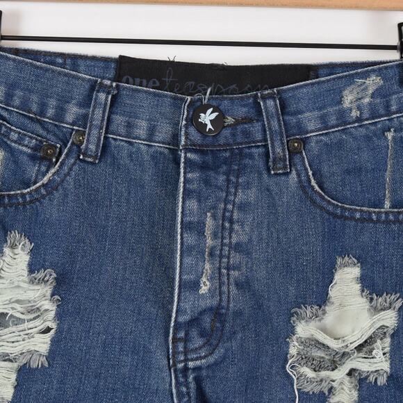 One Teaspoon Distressed Denim Jean Shorts Size 26 - Picture 4 of 16